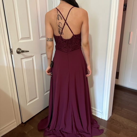 Prom dress Mannequin is 5'4 & 105lbs - Picture 4 of 4